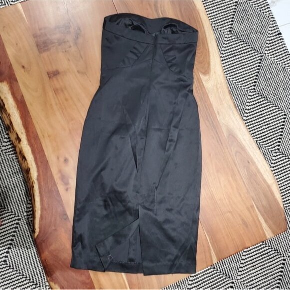 Vintage "Marilyn Monroe" Inspired Strapless Satin Dress - Picture 11 of 12